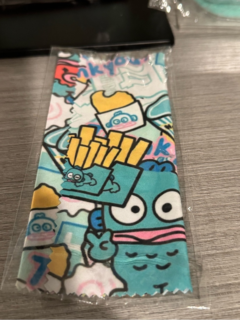Sanrio Hangyodon “Hangy” Accessories Set - Picture 3 of 9